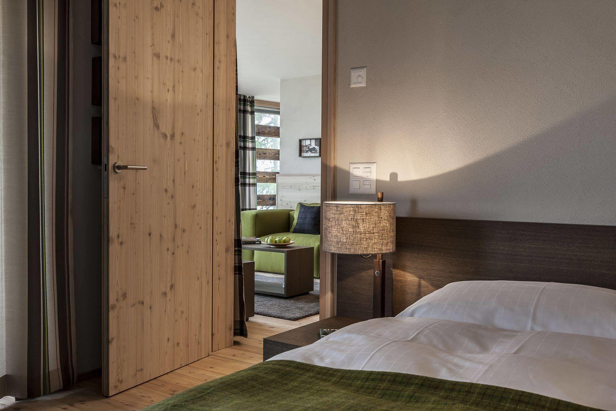 Turrabuel Aparthotel Parpan Kültér fotó